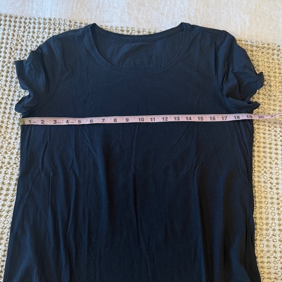 LULULEMON Love Crew Short Sleeve Tee in Black sz 8 NWOT - Picture 4 of 5